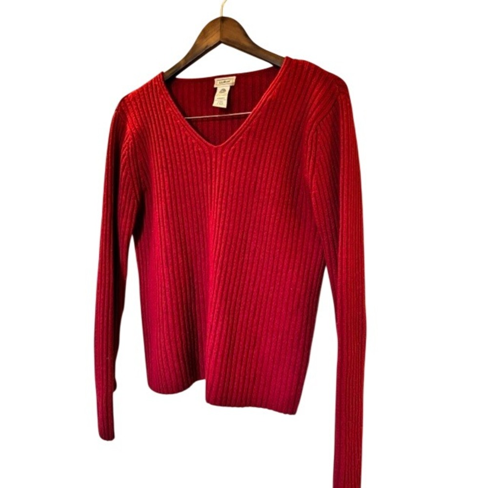 Vintage LL Bean Women's Red 100% Wool Ribbed V-Neck Sweater Size Medium 1990s